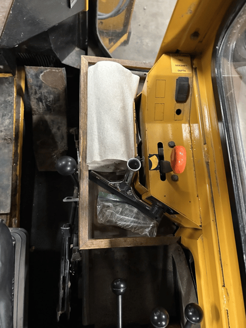 2008 Trackless MT5