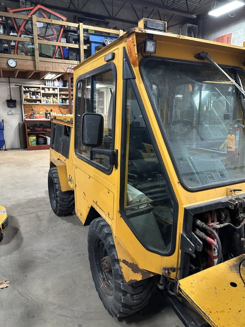 2008 Trackless MT5