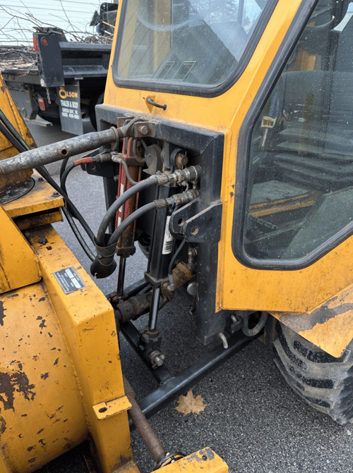 2008 Trackless MT5