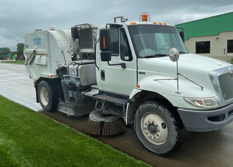 2014 Tymco 600 Street Sweeper Featured Image