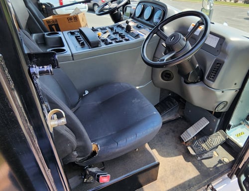 2014 Elgin Pelican NP Street Sweeper
