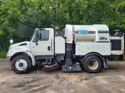 2008 TYMCO 500X Street Sweeper
