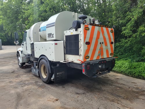 2008 TYMCO 500X Street Sweeper