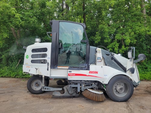 2016 Elgin Pelican NP Street Sweeper