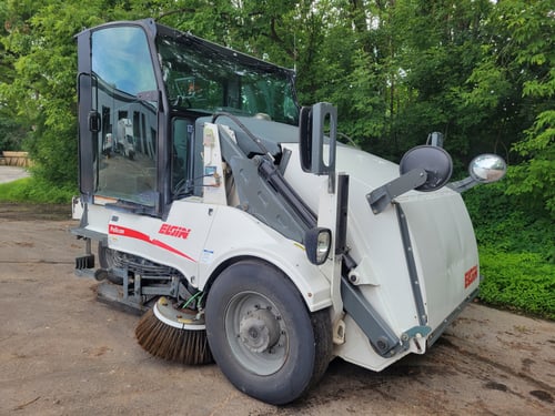 2016 Elgin Pelican NP Street Sweeper