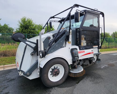 2009 Elgin Pelican NS Street Sweeper