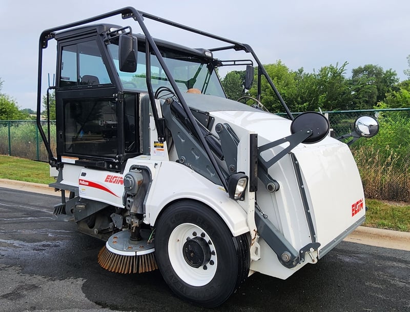 2009 Elgin Pelican NS Street Sweeper Featured Image