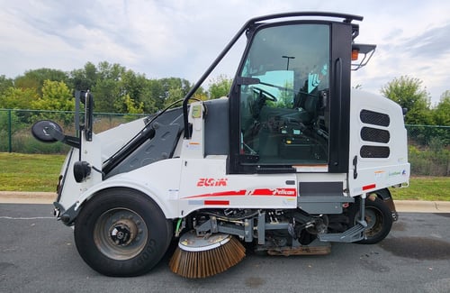 2016 Elgin Pelican NP Street Sweeper