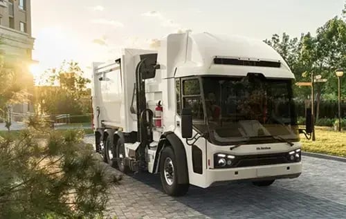 Electric refuse truck designed for sustainable waste collection, helping municipalities reduce emissions while maintaining efficient sanitation operations