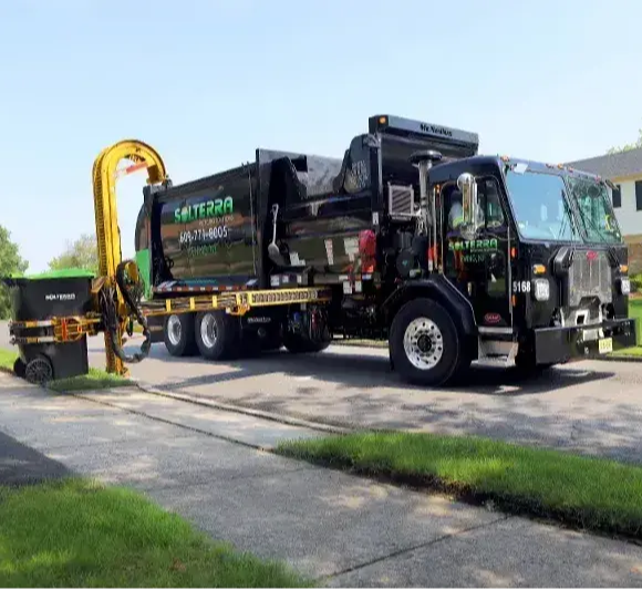 McNeilus ZR automated side loader refuse truck engineered for efficient residential waste collection, operator safety, and high-productivity municipal fleet operations.
