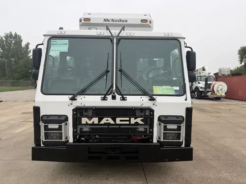 Front photo of a Mack Chassis McNeilus ZR