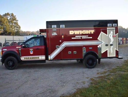 ford-f550-ambulance-passenger-front-quarter-view