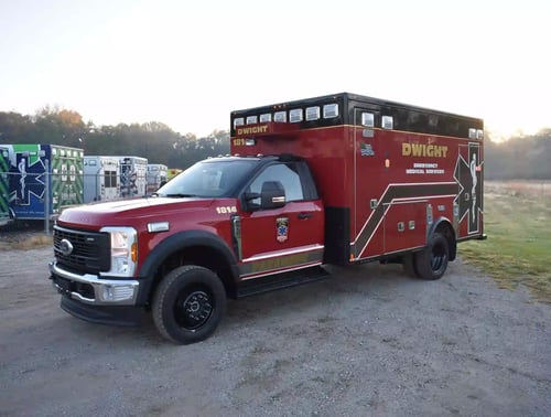 ford-f550-ambulance-passenger-front-quarter-view