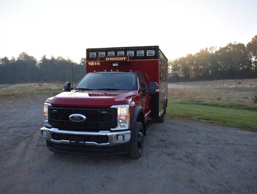 ford-f550-ambulance-passenger-front-quarter-view