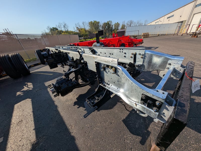 41935 01 10 10 2025 (47) jpg