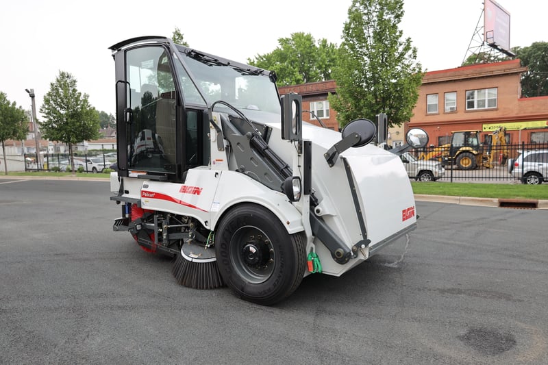 New Stock 2025 Elgin Pelican Street Sweeper For Sale  MN,IA,WI,NE,OH,MI,ND,SD,IL,MO,KS