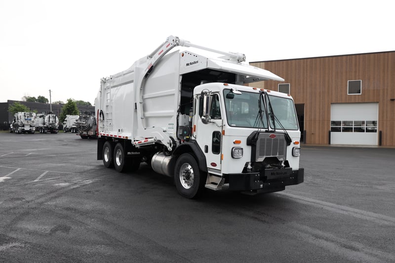 New Stock 2025 McNeilus Atlantic Front End Loader Garbage Truck For Sale MN,IA,WI,NE,OH,MI,ND,SD,IL,MO,KS