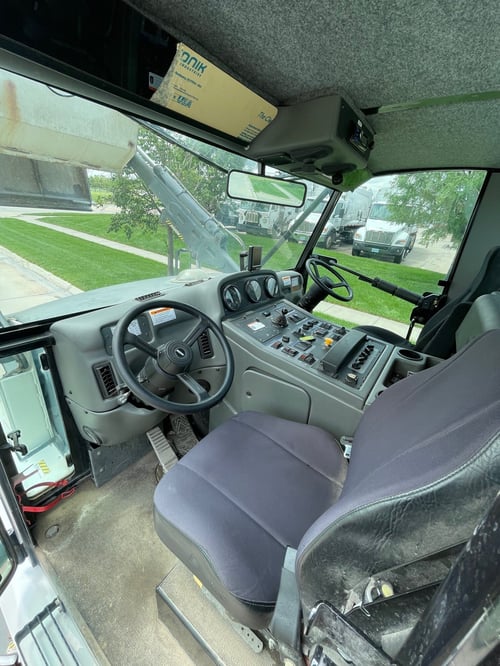 2015 Elgin Pelican NP Street Sweeper