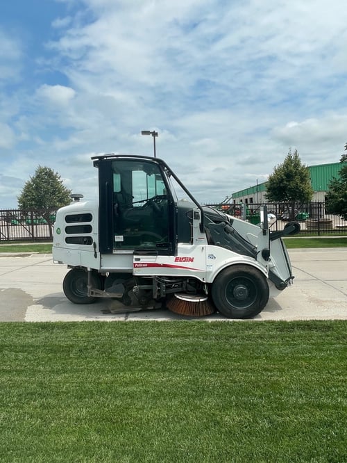 2015 Elgin Pelican NP Street Sweeper