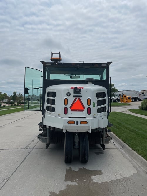 2015 Elgin Pelican NP Street Sweeper
