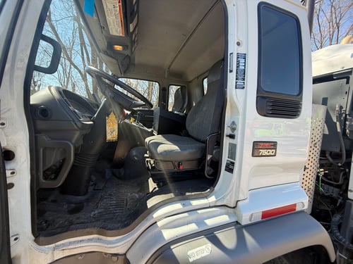 2008 Whirlwind GMC T7500