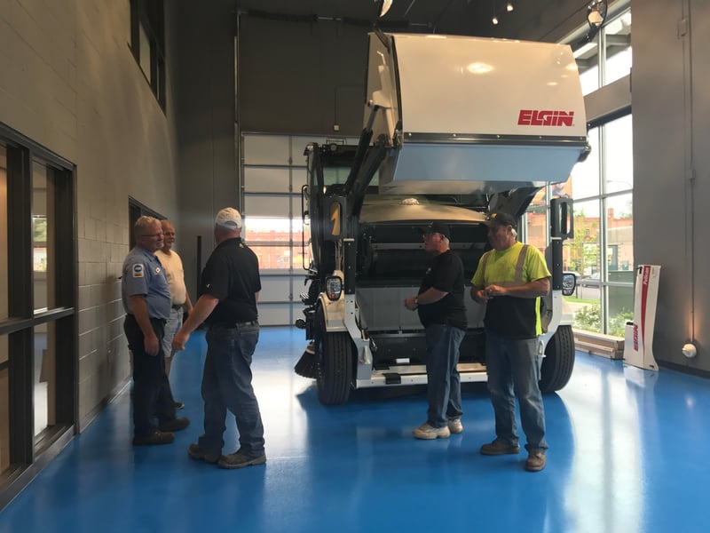 Brooklyn Center, MN – 2017 Elgin Pelican Street Sweeper