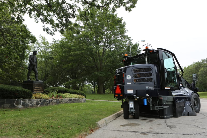Cudahy, Wisconsin – 2017 Elgin Pelican Street Sweeper