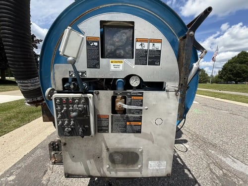 2006-vactor-2100-rear-control-panel