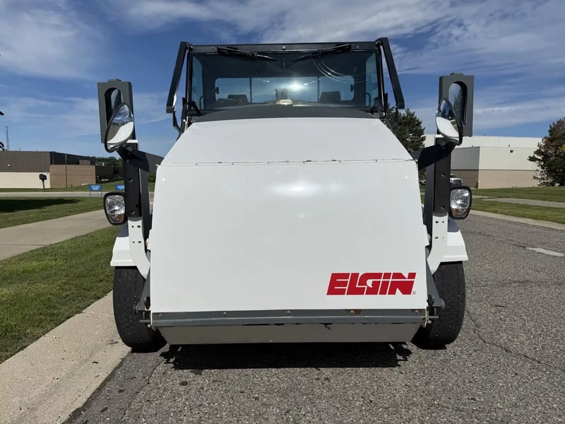 elgin-pelican-front-view