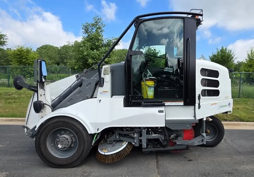2015-elgin-pelican-np-dual-driver-side-profile