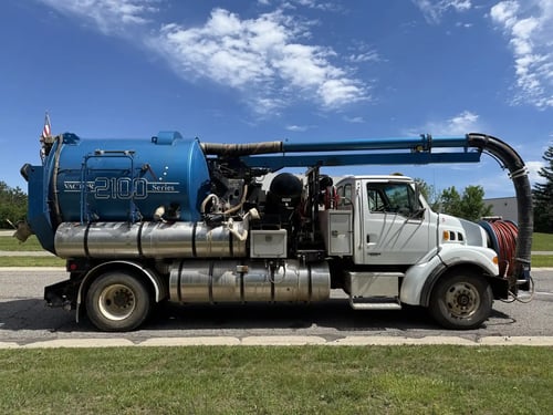 2006-vactor-2100-classic-passenger-side-profile