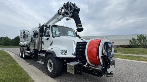 Front left view showing boom and hose reel on Vactor 2100i PD