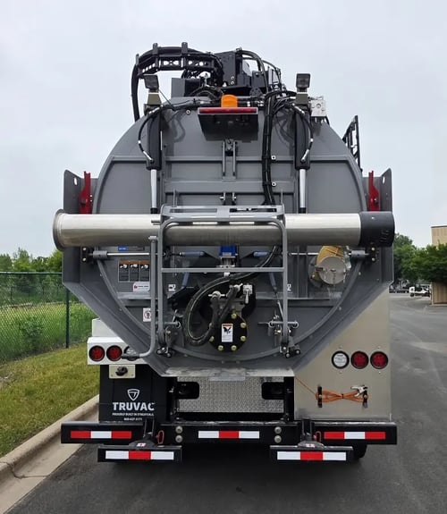 Truvac HXX hydro excavator rear debris tank and boom view