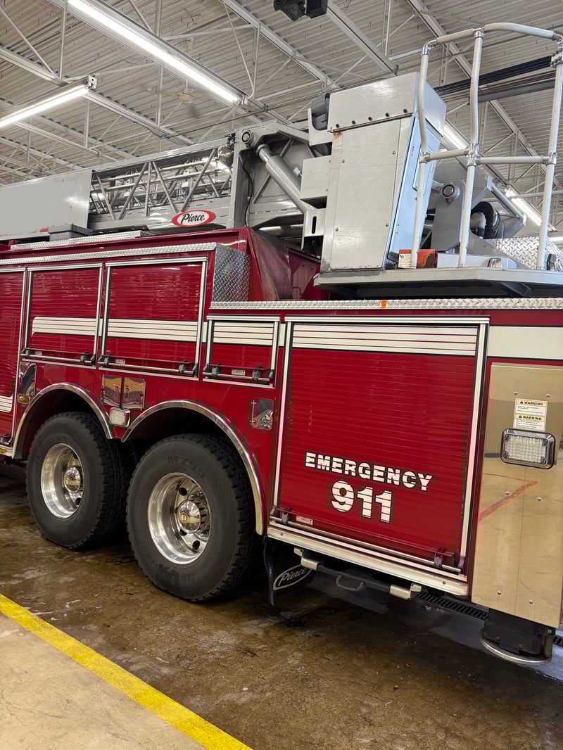 2008 Pierce Velocity 75'