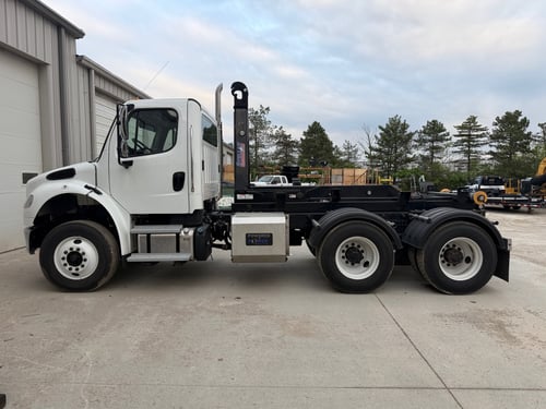 2024 Freightliner M2
