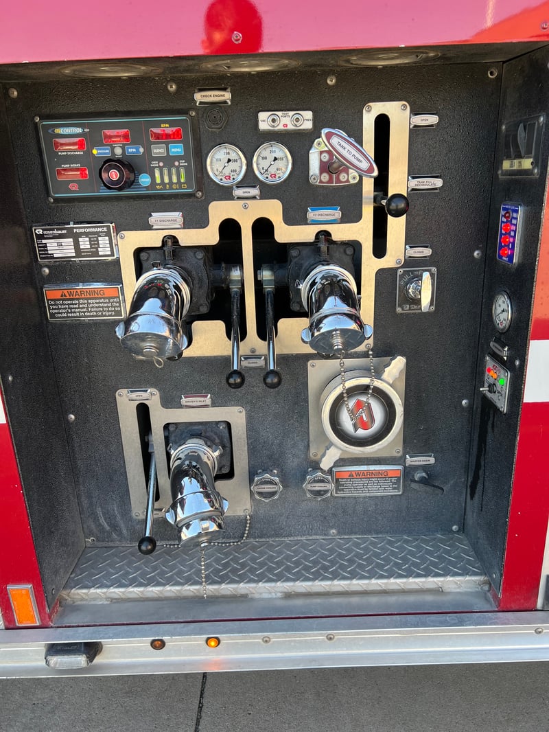 2012 Rosenbauer Tanker