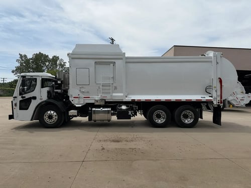 2026 McNeilus ZR
