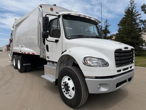 2026 McNeilus Heavy Duty