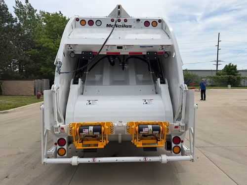 2026 McNeilus Heavy Duty