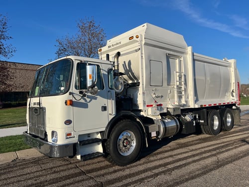 2025 McNeilus ZR