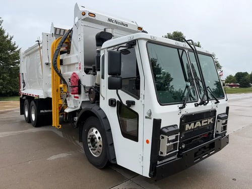 2026 McNeilus ZR