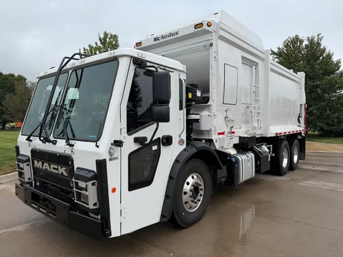 2026 McNeilus ZR