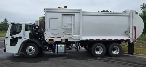 2024 McNeilus ZR