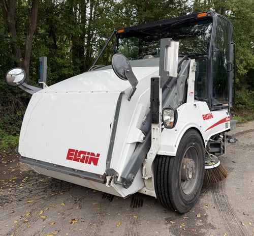2013 Elgin Pelican NP Dual