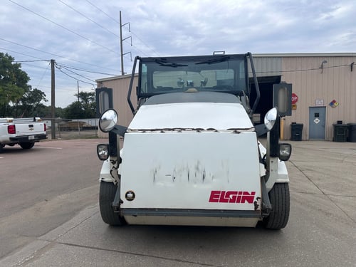 2015 Elgin Pelican NP Street Sweeper