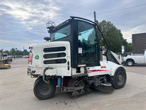 2015 Elgin Pelican NP Street Sweeper