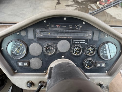 2001 Johnston 4000
