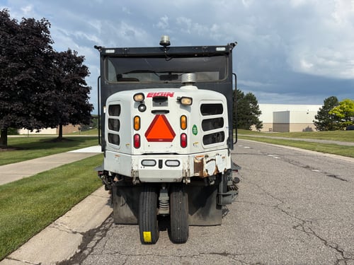 Elgin 2011 Pelican NP Street Sweeper