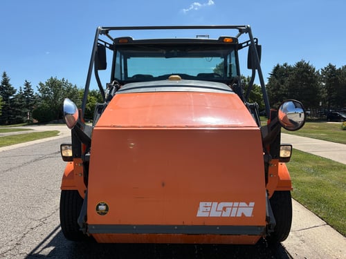 2008 Elgin Pelican Street Sweeper