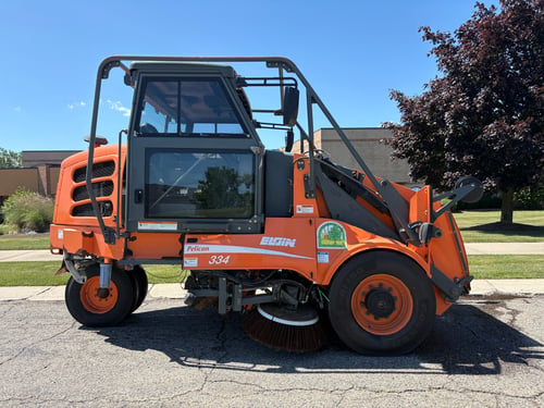 2008 Elgin Pelican Street Sweeper